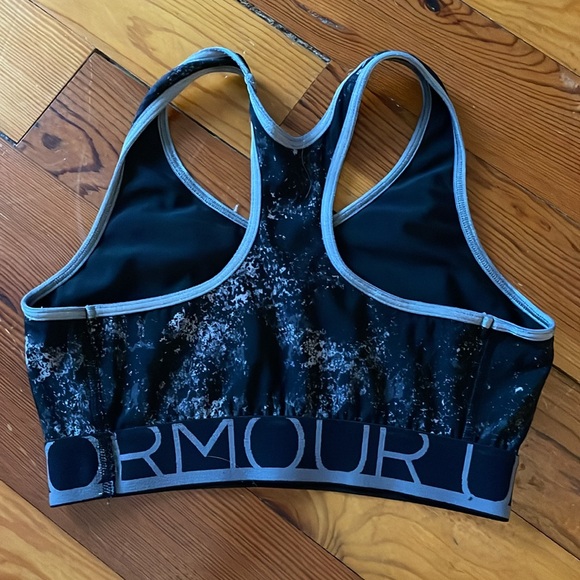 Under Armour Sports Bra - Picture 2 of 2